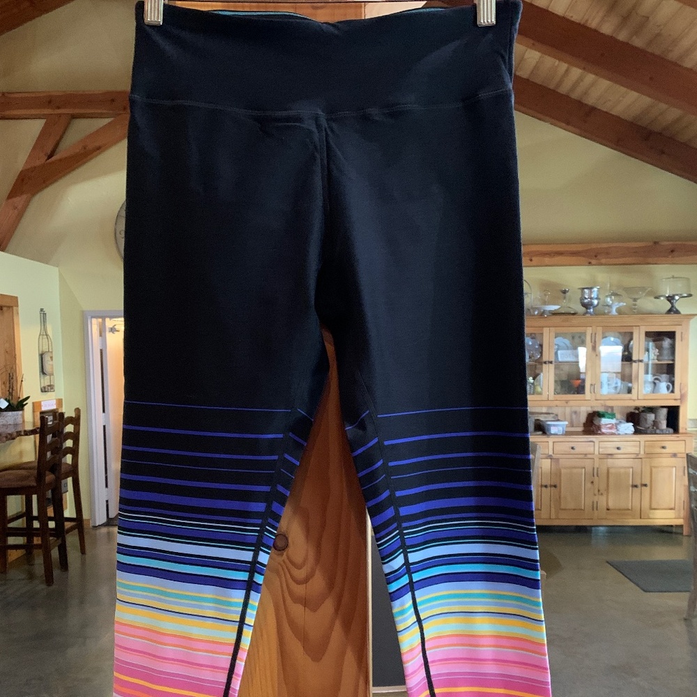 Calvin Klein Black/Multi Stripe Performance Legging NWOT Size L/G